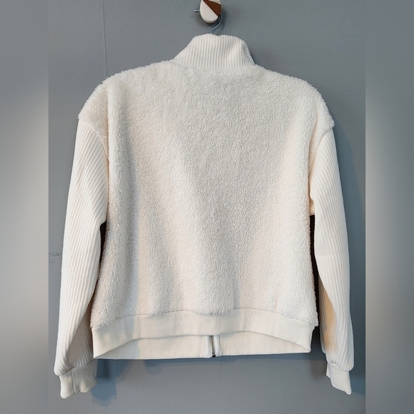 NWT Workshop Republic zip teddy sweater. White/Cream. Size Small - Picture 4 of 8